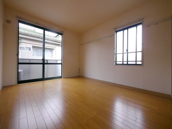 サンファミール1の物件内観写真